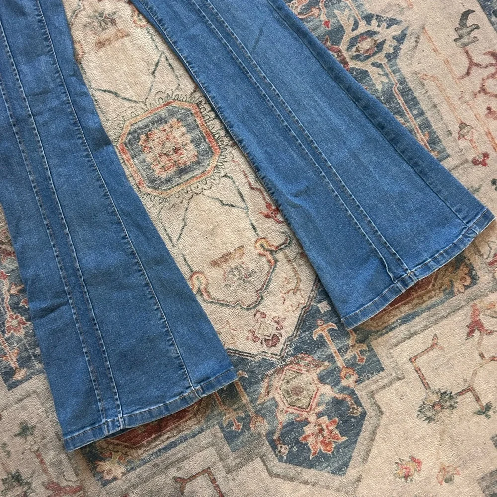 SOLD Wide Leg Flared Bell Bottom Denim Jeans Pants w Bows Low Rise Boho Preppy - Picture 7 of 9